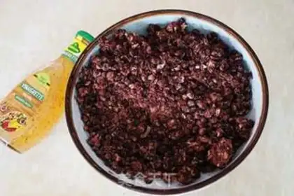 Make Vanilla red bean roll step 1