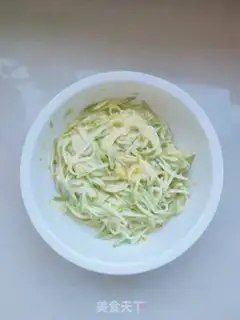 Make Butter shrimp pancakes step 4