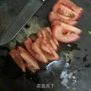 Make Tomato egg and ham noodles step 0