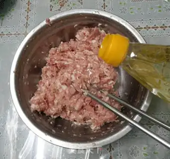 Make A radish crotch step 3