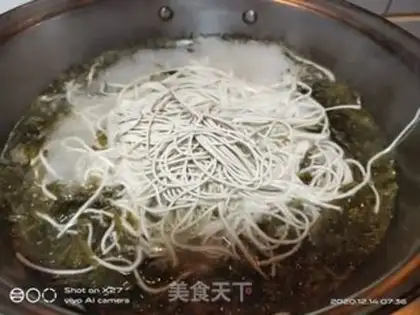 Make Snow pickle tofu noodles step 5