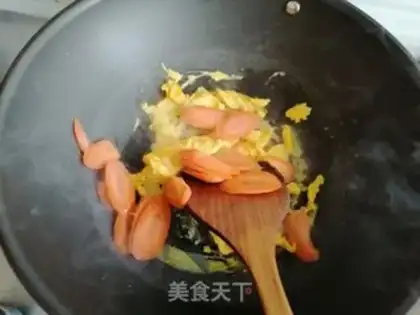 Make cucumber fried eggs step 4