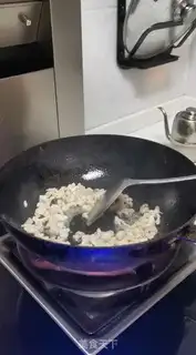 Make Freshly made worms step 1