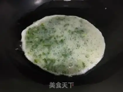 Make Pyramid fried eggs step 4