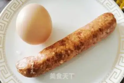 Make Beef sausage egg rolls step 0