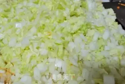 Make Quick beef carrot and cabbage step 2