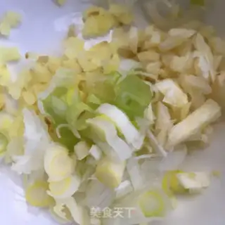 Make Garlic pepper fried sausage step 3