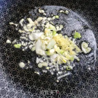 Make Garlic pepper fried sausage step 6