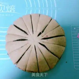 Make Christmas snow bread step 11