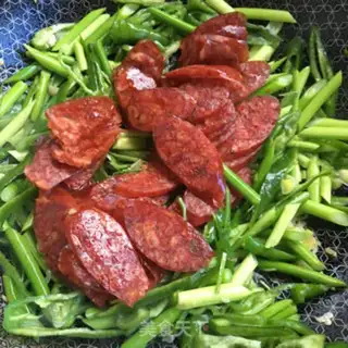 Make Garlic pepper fried sausage step 8