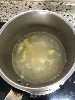 Make Egg soup step 2