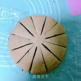 Make Christmas snow bread step 16