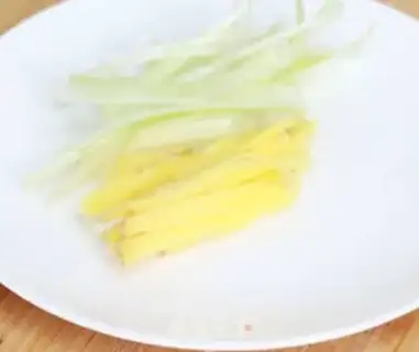 Make radish egg soup step 0