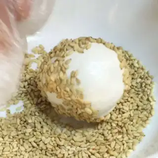 Make Lunch sesame ball step 4