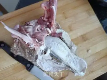 Make Clear the head of the sheep step 5
