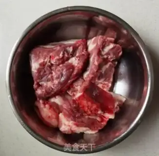 Make Make lamb soup step 0