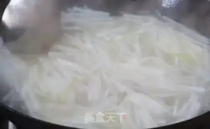 Make radish egg soup step 5