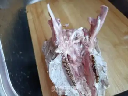 Make Clear the head of the sheep step 7