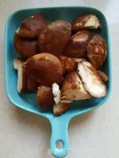 Make Onion burning mushrooms step 2