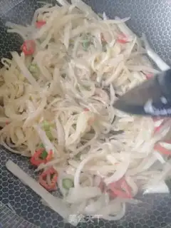 Make Piggy radish step 5