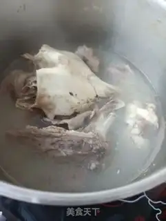 Make Clear the head of the sheep step 10