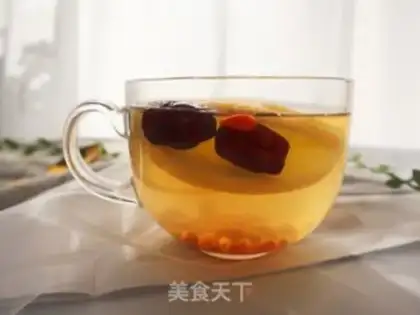 Make Apple and red date soup step 4