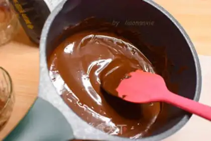 Make Chocolate stake birthday cake step 16