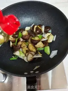 Make Onion burning mushrooms step 10