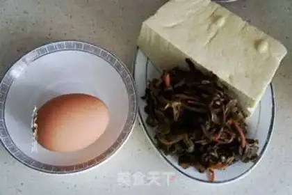 Make Horses and tofu egg soup step 0