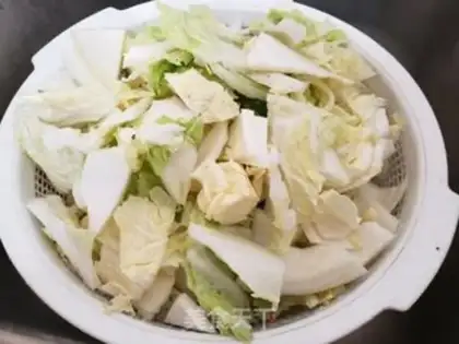 Make "Big cabbage with a bouquet of pork" step 0