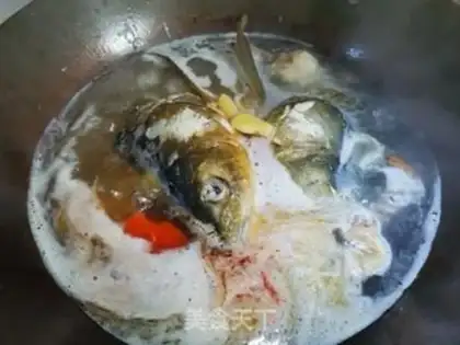 Make radish fish head step 3