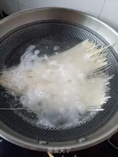 Make Ray chicken noodles step 2