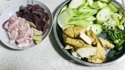 Make Pork liver and tofu melon step 1