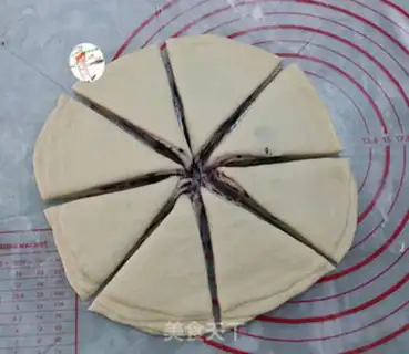 Make Christmas snow bread step 12