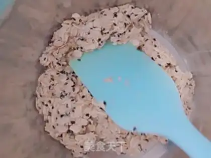 Make oatmeal bear crackers step 2