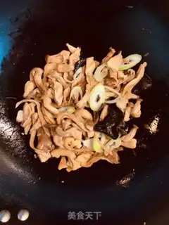 Make Pythroids with mushrooms step 1