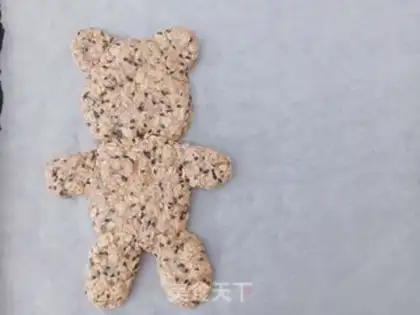 Make oatmeal bear crackers step 3