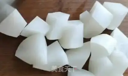 Make radish bone soup step 2
