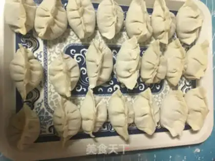 Make Pork chicken radish dumplings step 6