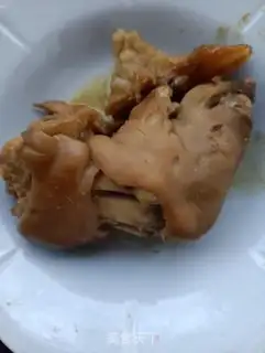 Make Peanut buttercup pig feet step 3