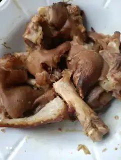 Make Peanut buttercup pig feet step 4