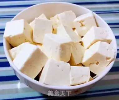 Make Cricket egg tofu, black fish step 1
