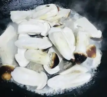Make Roasted chicken soup step 4