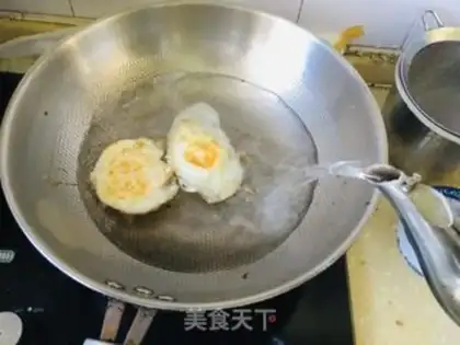 Make radish egg soup step 3