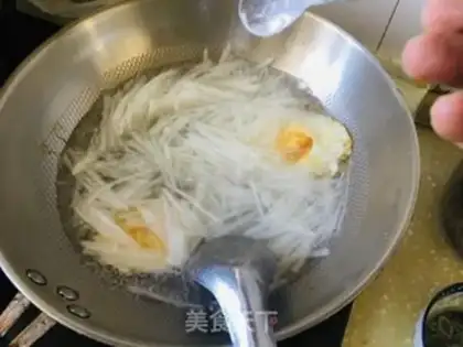 Make radish egg soup step 5