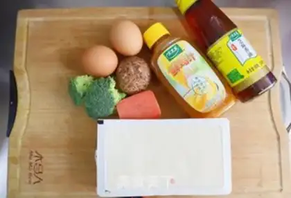 Make "Stealing tofu eggs" step 0