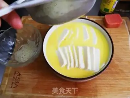 Make "Stealing tofu eggs" step 3