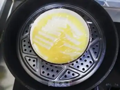 Make "Stealing tofu eggs" step 4