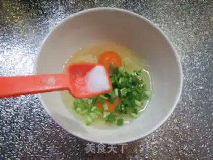 Make Shrimp fried eggs step 1