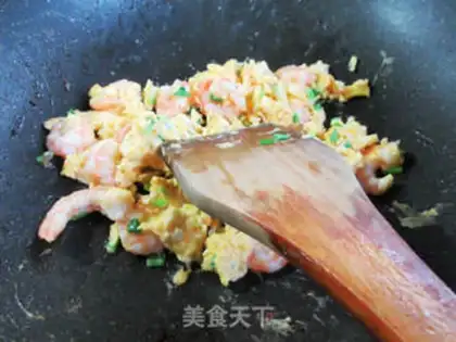 Make Shrimp fried eggs step 6